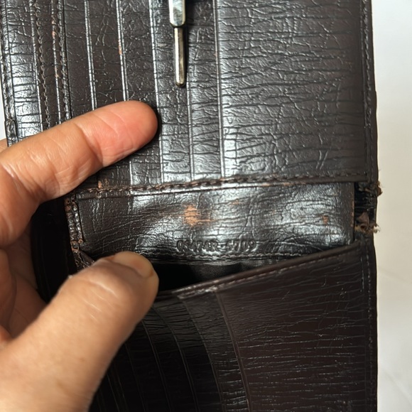 Vintage Gucci wallet - Picture 8 of 16